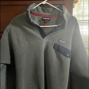 Patagonia men’s pullover sweater